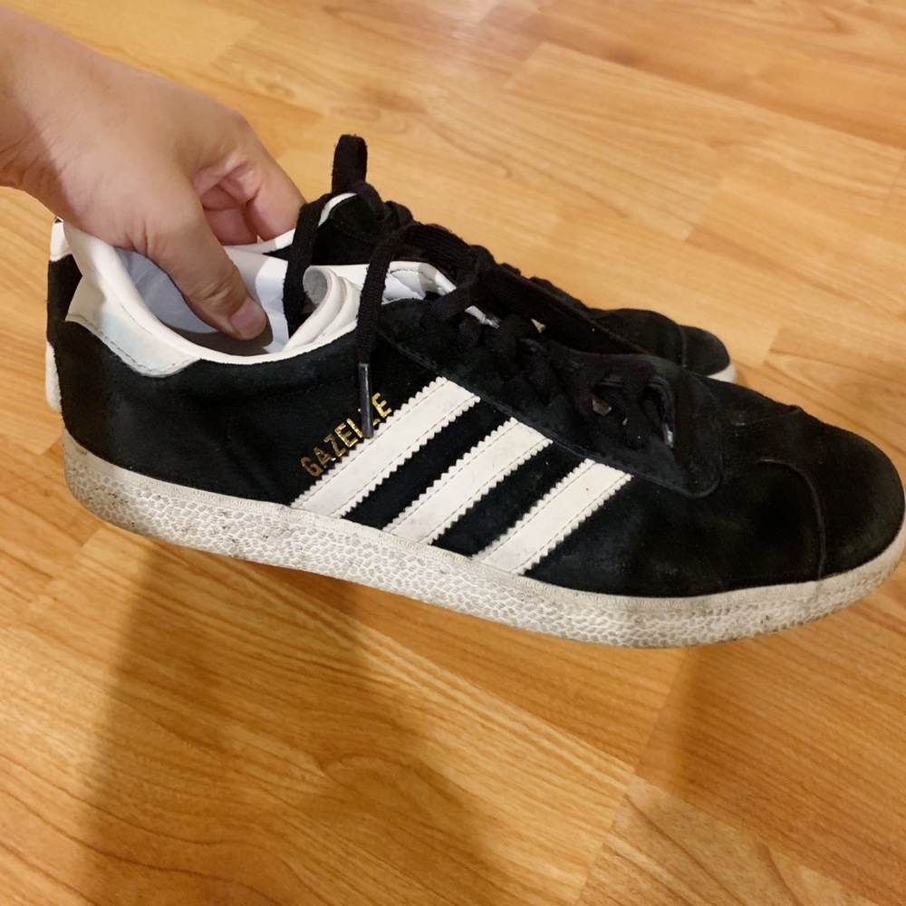 Adidas Gazelles in W 7.5